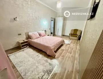 1-комнатная квартира, этаж 1 из 10, 15 м², Посуточно, миниатюра 6