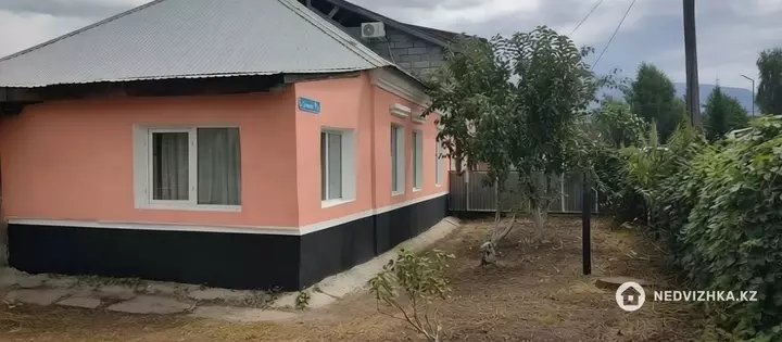 4-бөлмелі үй, 8 соттық, 80 м²