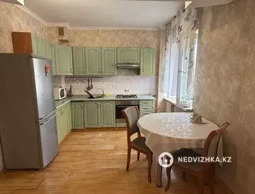 1-комнатная квартира, этаж 3 из 5, 37 м²