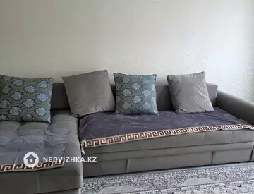 1-комнатная квартира, этаж 3 из 12, 42 м², На длительный срок