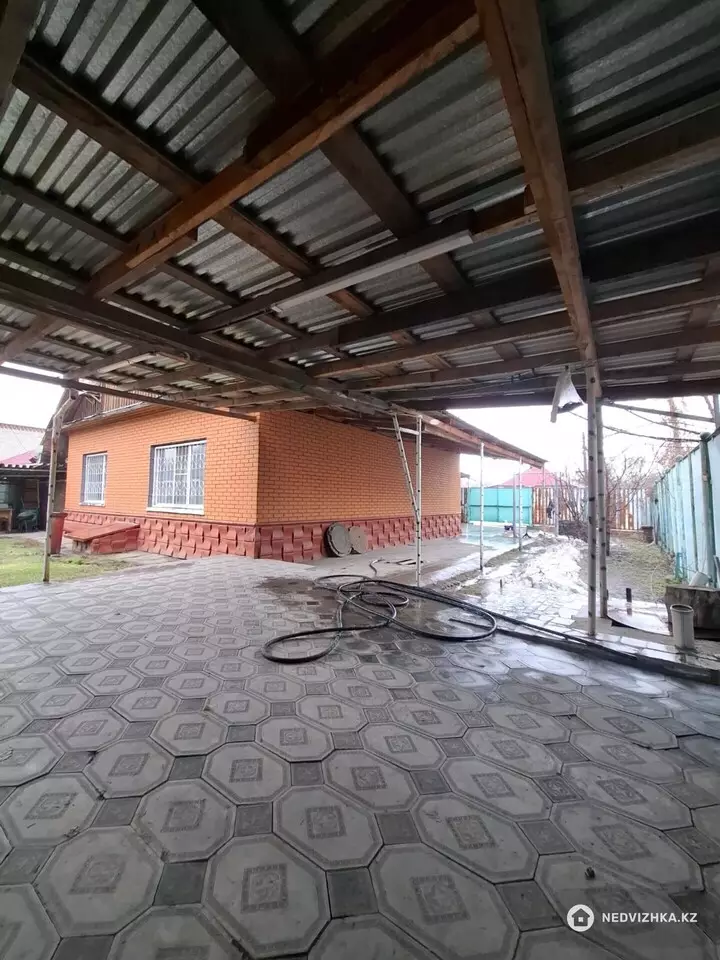5-комнатный дом, 5 соток, 130 м², фотография 2