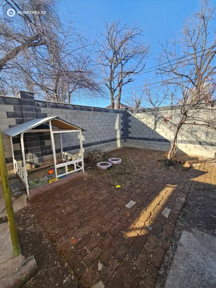 9-комнатный дом, 4.4 соток, 240 м², фотография 4