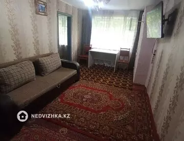 2-комнатная квартира, этаж 1 из 4, 100 м², Посуточно