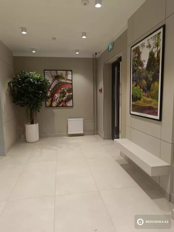 3-бөлмелі пәтер, қабат 4 барлық қабат саны 14, 68 м²