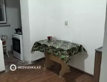 3-комнатная квартира, этаж 5 из 5, 67 м², миниатюра 1