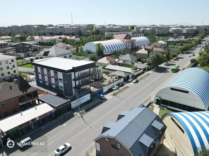 Помещение, этаж 1 из 4, 1 600 м², На длительный срок, фотография 2