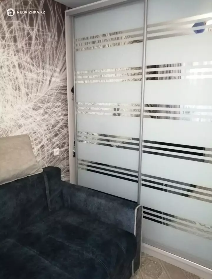 3-комнатная квартира, этаж 2 из 5, 63 м², фотография 2