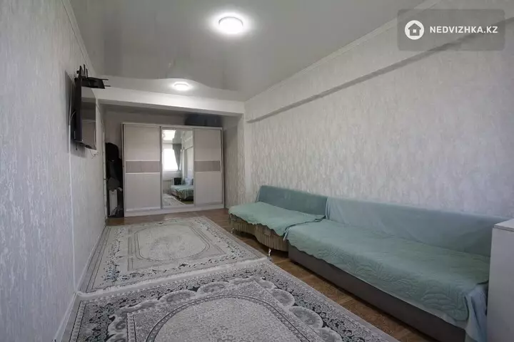1-комнатная квартира, этаж 5 из 5, 38 м², фотография 2