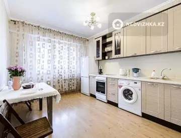 1-комнатная квартира, этаж 7 из 13, 50 м², Посуточно