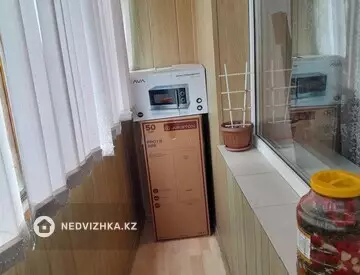 2-комнатная квартира, этаж 3 из 9, 51 м², миниатюра 1