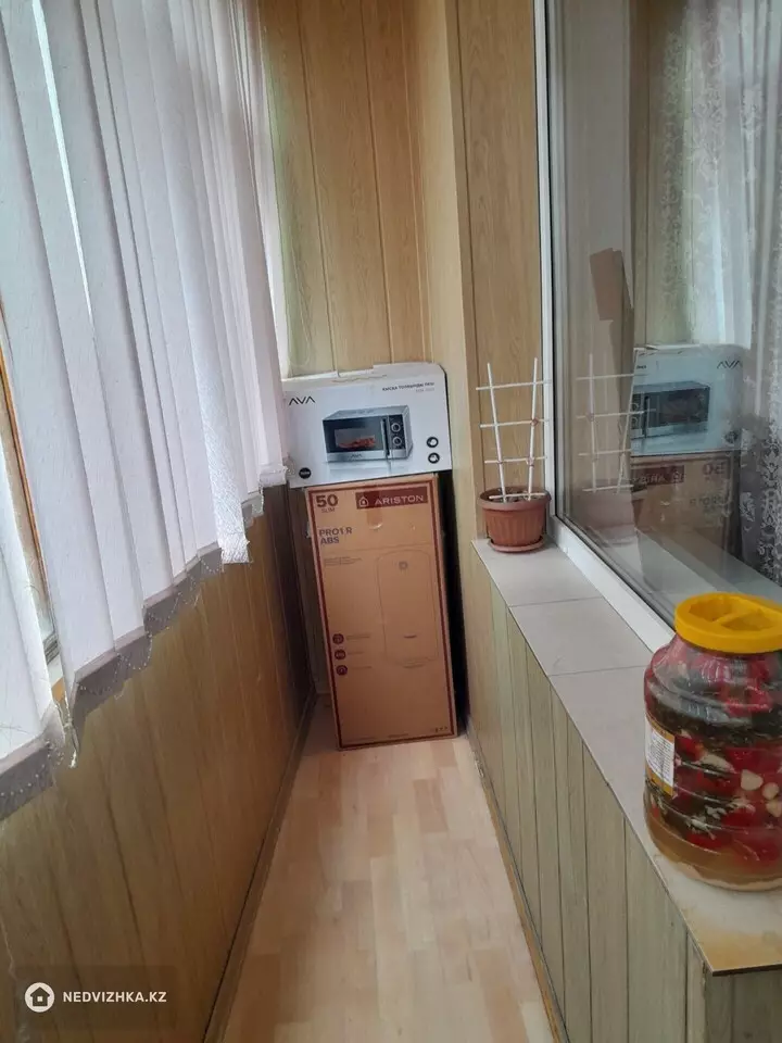 2-бөлмелі пәтер, қабат 3 барлық қабат саны 9, 51 м²
