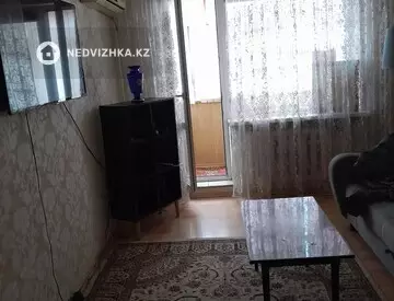 2-комнатная квартира, этаж 3 из 9, 51 м², миниатюра 3