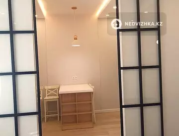 3-комнатная квартира, этаж 17 из 14, 77 м², миниатюра 5