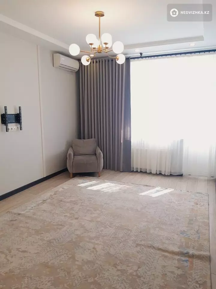 3-комнатная квартира, этаж 17 из 14, 77 м², 4-фотосурет