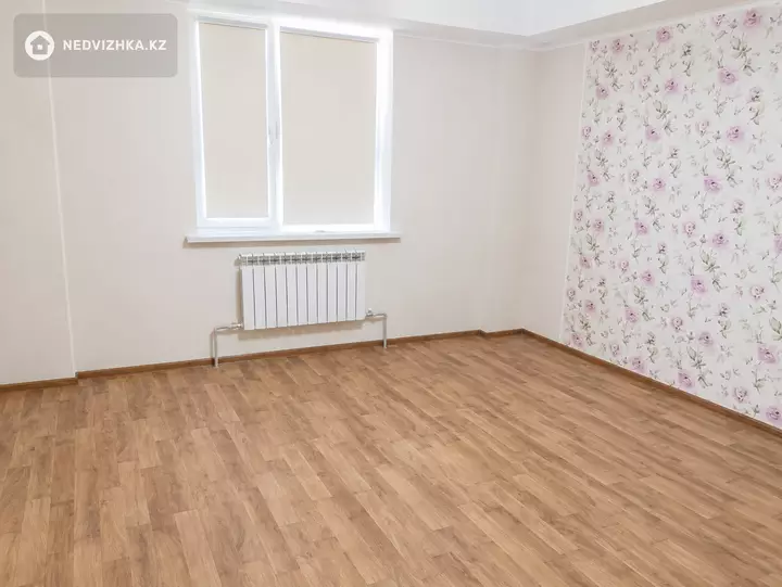 4-комнатная квартира, этаж 6 из 9, 110 м², фотография 2