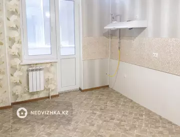 4-комнатная квартира, этаж 6 из 9, 110 м², миниатюра 6