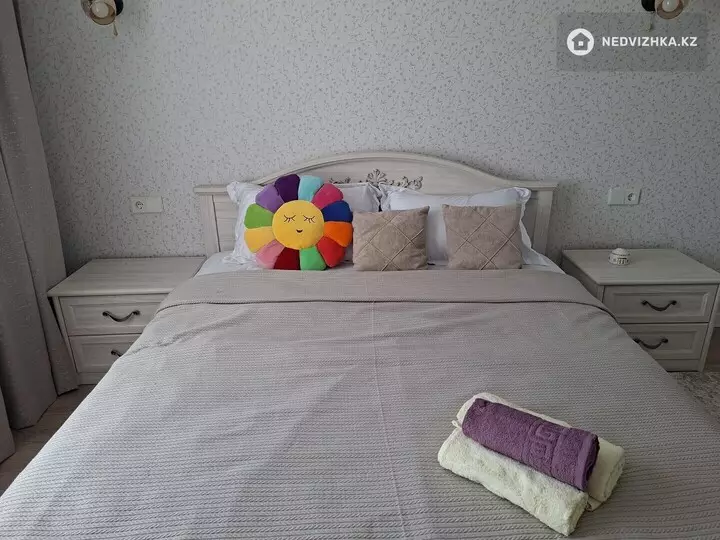 2-комнатная квартира, этаж 2 из 5, 59 м², Посуточно, фотография 4