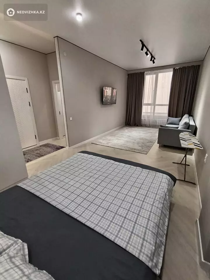 1-комнатная квартира, этаж 2 из 5, 46 м², Посуточно, фотография 4
