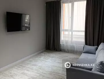 1-комнатная квартира, этаж 2 из 5, 46 м², Посуточно, миниатюра 2