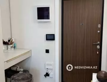 3-комнатная квартира, этаж 19 из 21, 97 м², миниатюра 3