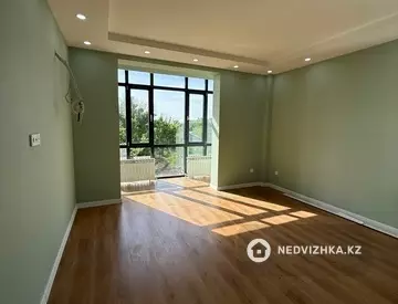 2-комнатная квартира, этаж 4 из 6, 74 м²