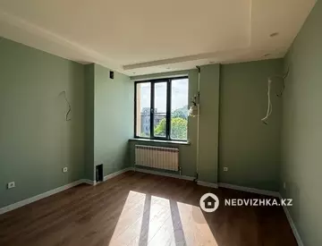 2-комнатная квартира, этаж 4 из 6, 74 м²