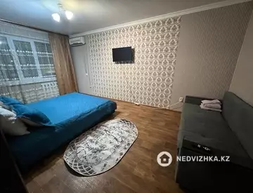 1-комнатная квартира, этаж 2 из 5, 40 м², Посуточно