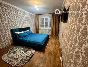 1-комнатная квартира, этаж 2 из 5, 40 м², Посуточно