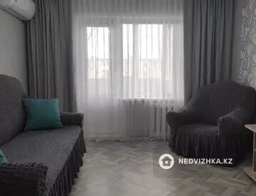 1-комнатная квартира, этаж 4 из 5, 40 м², Посуточно, миниатюра 7