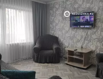 1-комнатная квартира, этаж 4 из 5, 40 м², Посуточно, миниатюра 8