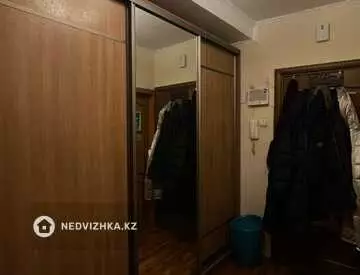 3-комнатная квартира, этаж 4 из 5, 82 м², миниатюра 7
