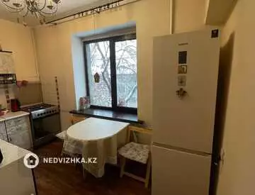 3-комнатная квартира, этаж 4 из 5, 82 м², миниатюра 3