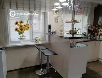 3-комнатная дача, 12.3 соток, 148 м²