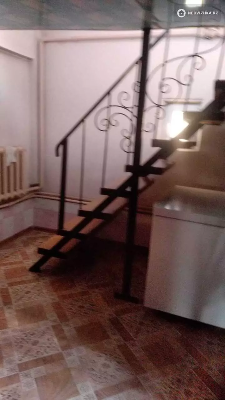 6-комнатный дом, 5 соток, 268 м², фотография 3