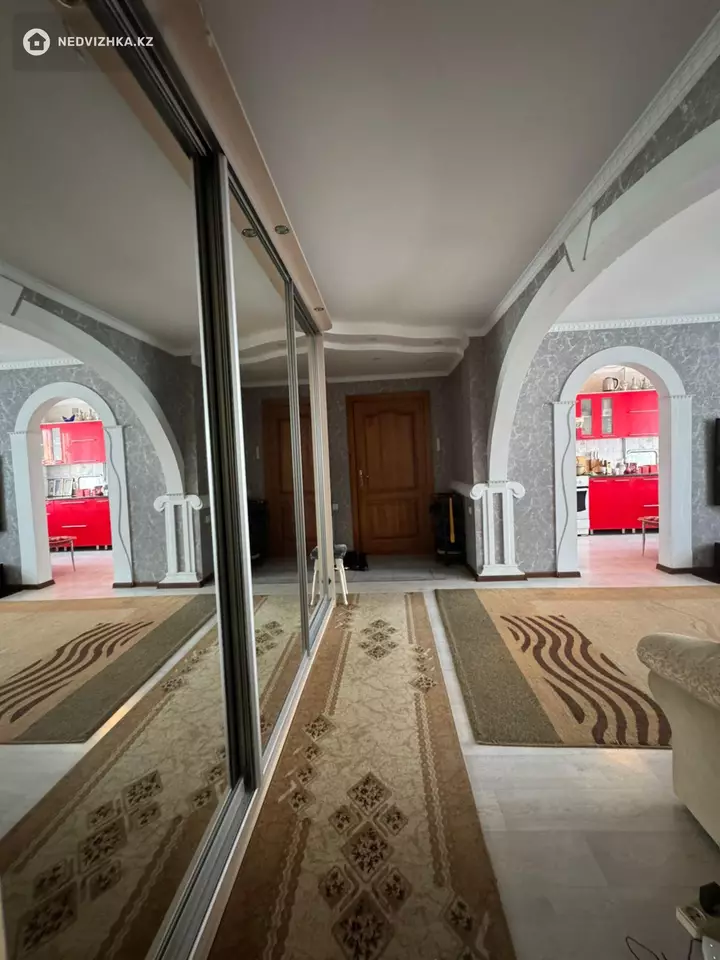 4-комнатная квартира, этаж 6 из 9, 86 м², фотография 4