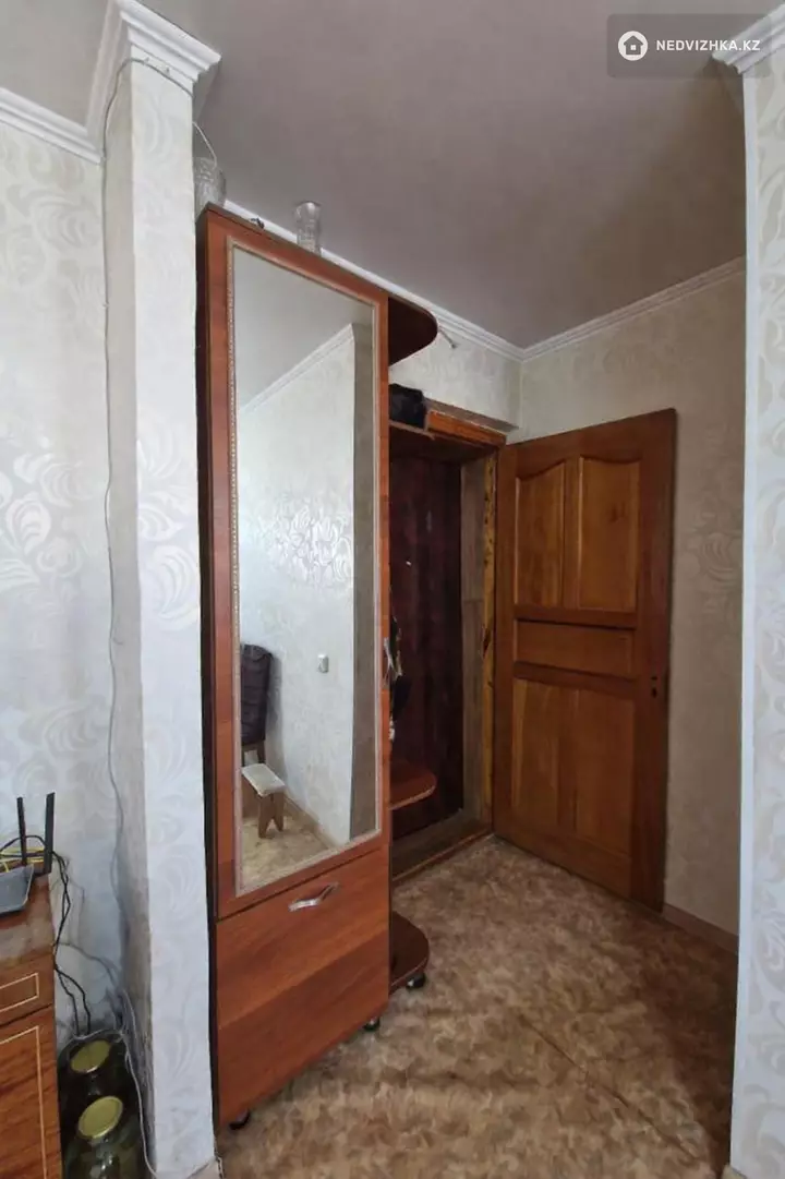 2-комнатная квартира, этаж 4 из 5, 42 м²