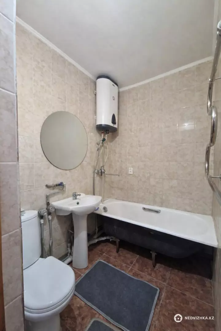 2-комнатная квартира, этаж 4 из 5, 42 м², фотография 4