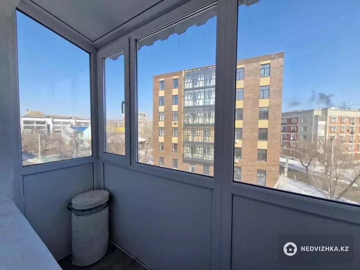 2-комнатная квартира, этаж 4 из 5, 42 м², фотография 5