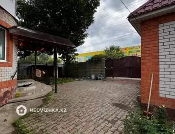 5-комнатный дом, 6 соток, 230 м²