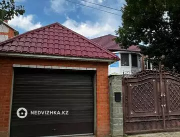 5-комнатный дом, 6 соток, 230 м²