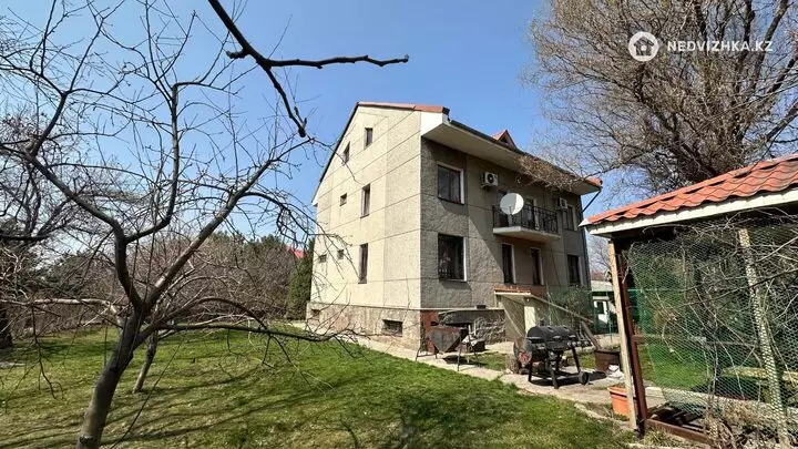 6-комнатный дом, 16.5 соток, 316 м², фотография 3