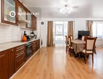 2-комнатная квартира, этаж 10 из 17, 65 м², миниатюра 11