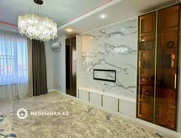 4-комнатная квартира, этаж 9 из 9, 120 м²