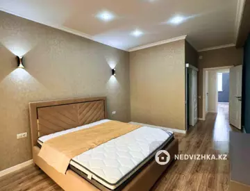 4-комнатная квартира, этаж 3 из 5, 112 м²