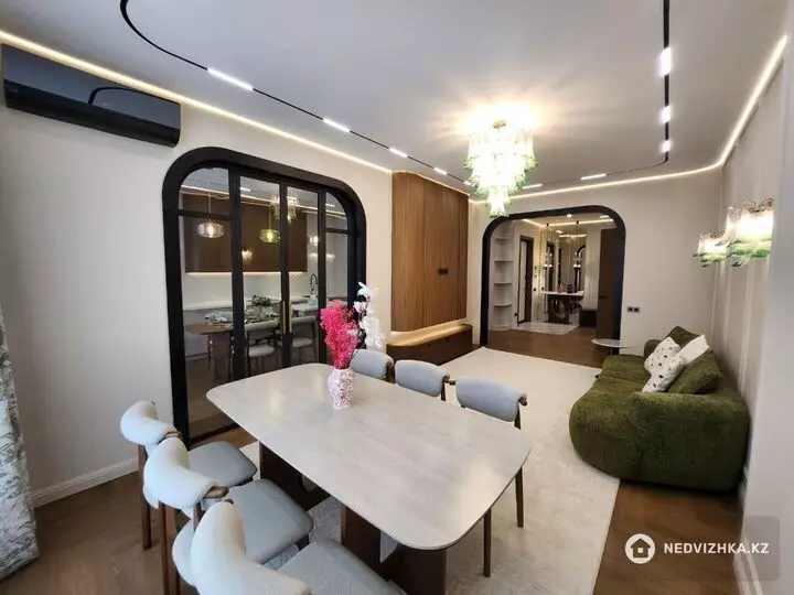 3-бөлмелі пәтер, қабат 11 барлық қабат саны 16, 123 м²