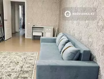 3-комнатная квартира, этаж 3 из 5, 75 м², миниатюра 3