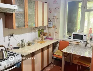 3-комнатная квартира, этаж 1 из 2, 82 м²