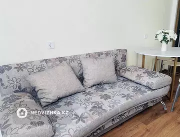 1-комнатная квартира, этаж 10 из 10, 45 м², миниатюра 8