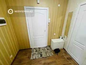 1-комнатная квартира, этаж 10 из 10, 45 м², миниатюра 10