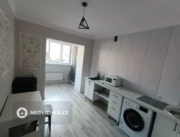 1-комнатная квартира, этаж 2 из 5, 45 м², Посуточно